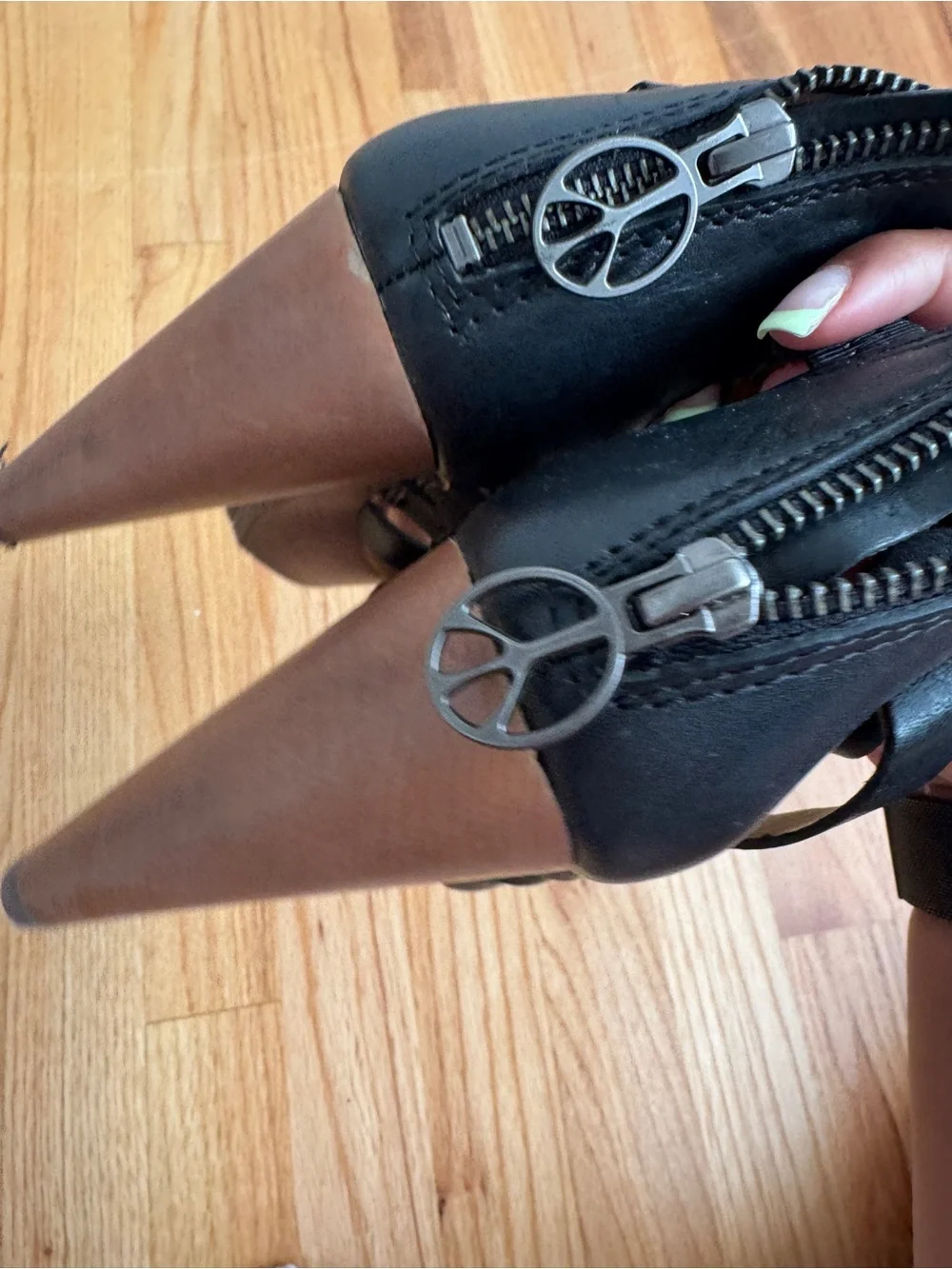 Lucky Brand size 6 Black Strappy Leather Platform Sandals